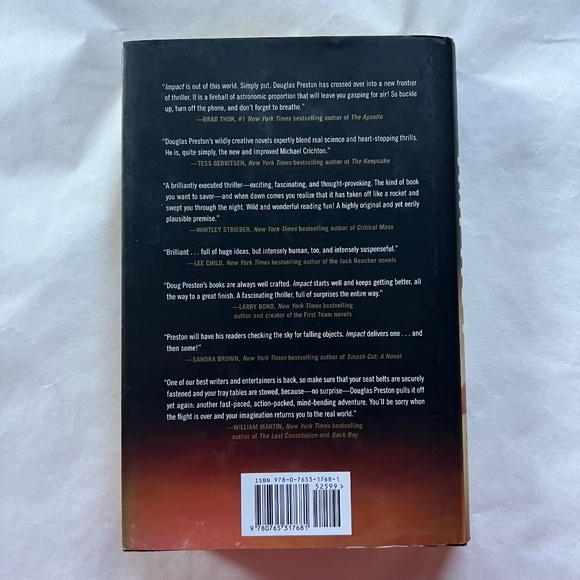 BARGAIN: 3 books; 2 by Michael Connelly and 1 by Douglas Preston - Picture 9 of 10